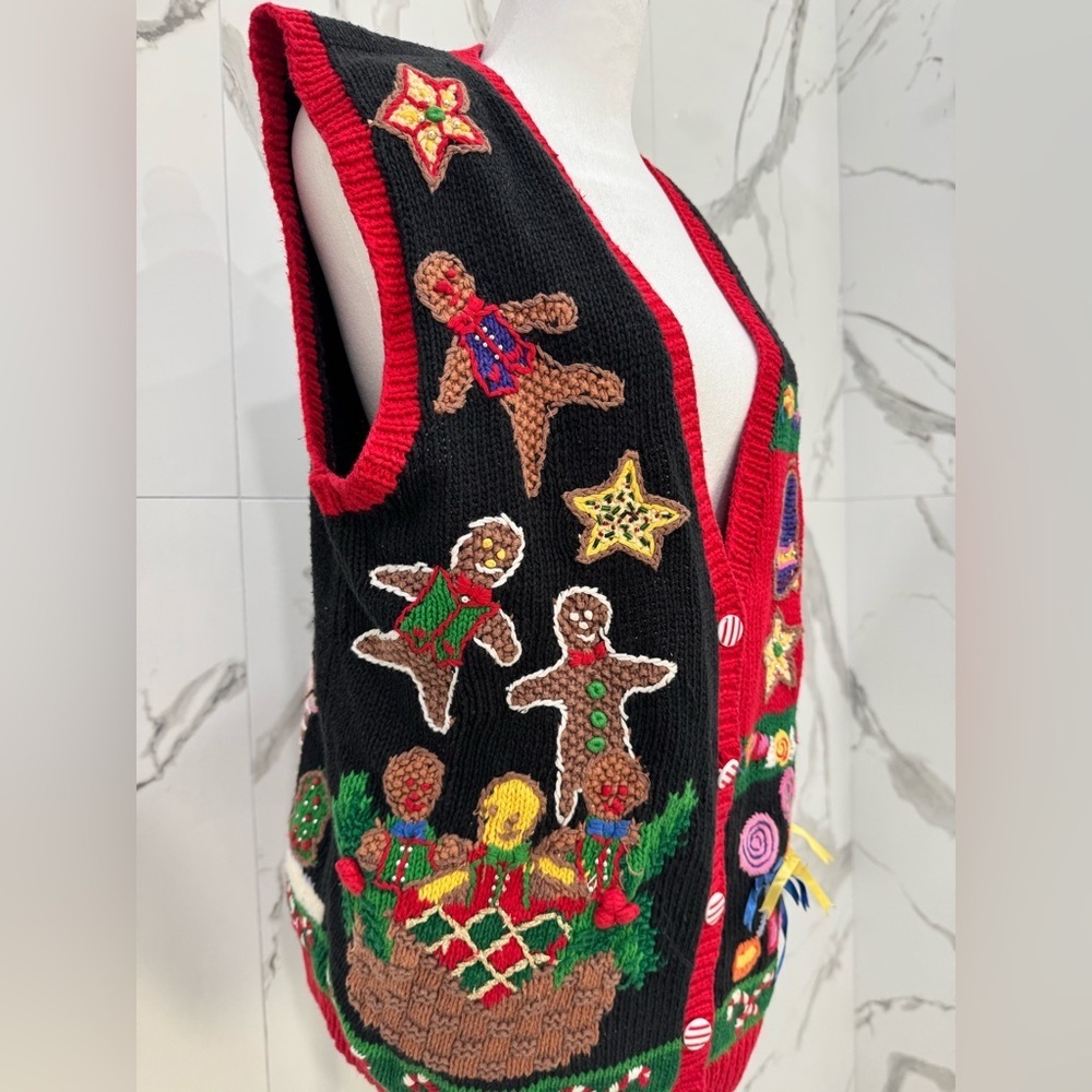 Bechamel Vintage Christmas Vest Gingerbread Men Red Black Green Knit Sweater - Picture 3 of 7